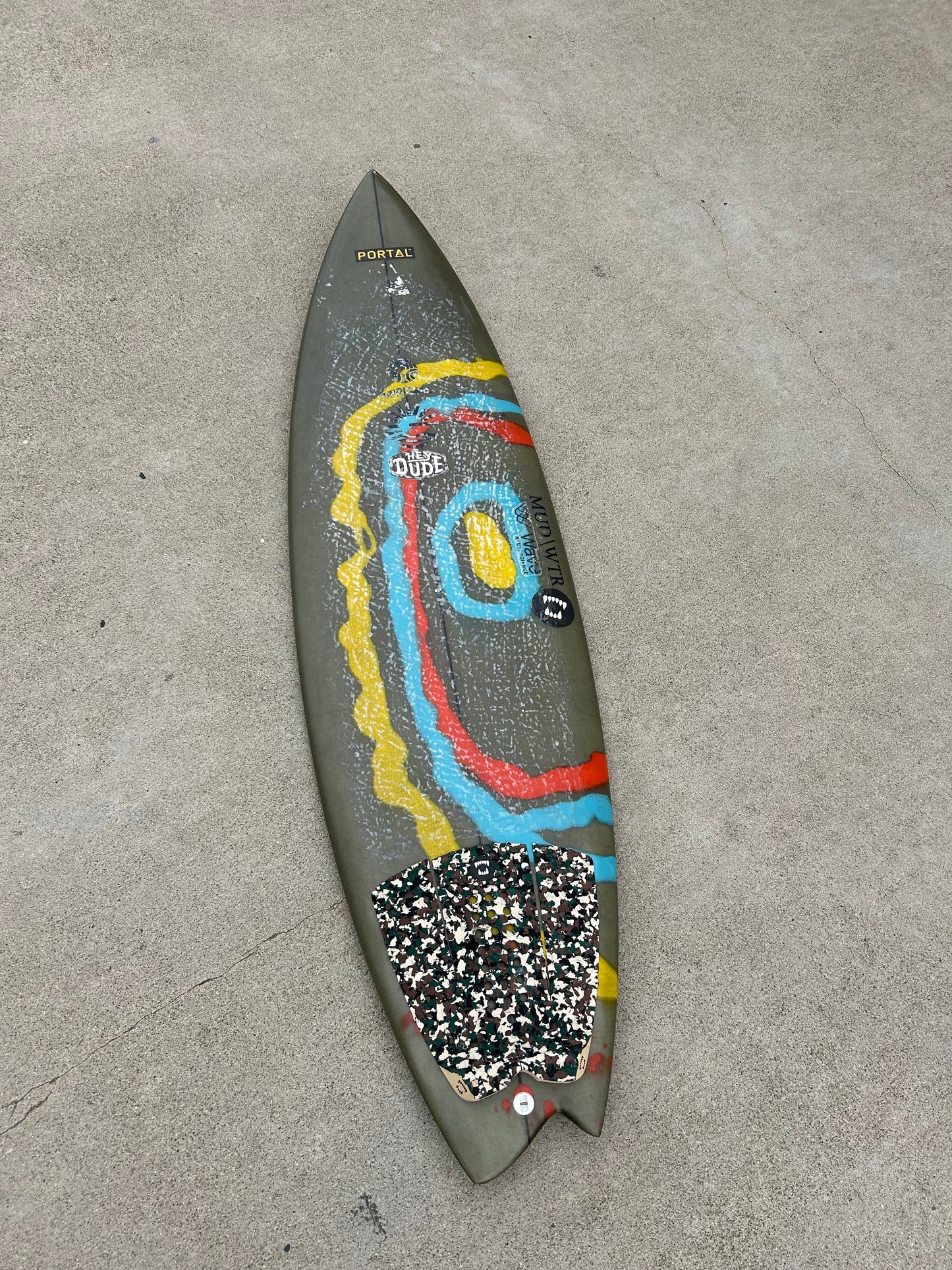 5' 10" Resonator (Used)(Goofy)